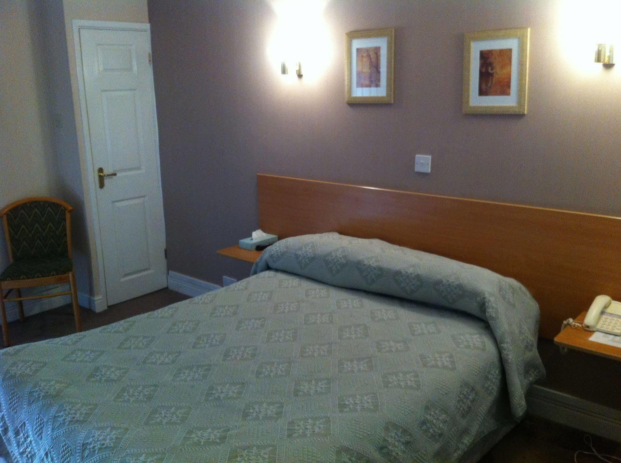 The Town & Country Lodge Dundry 외부 사진
