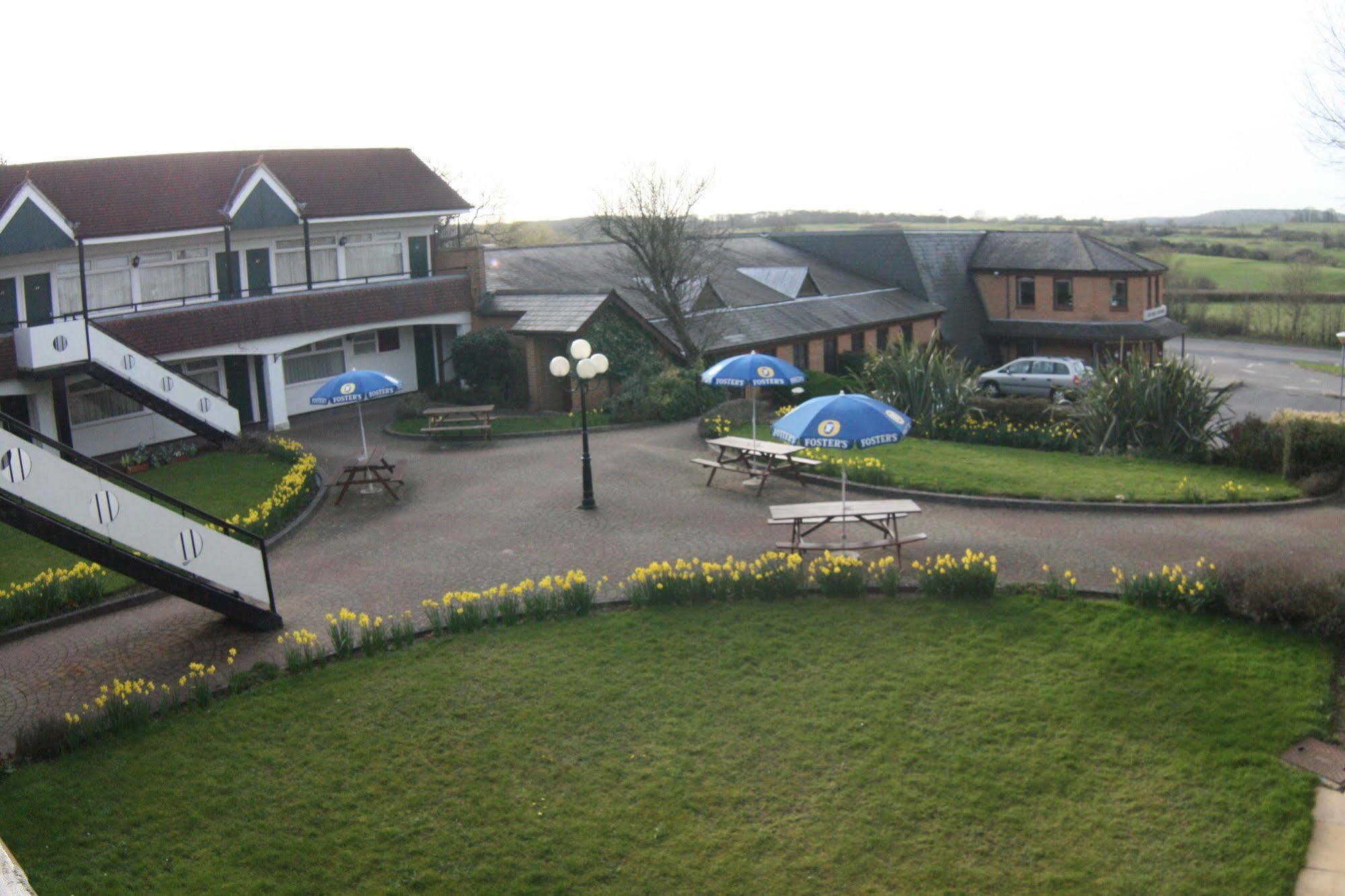 The Town & Country Lodge Dundry 외부 사진