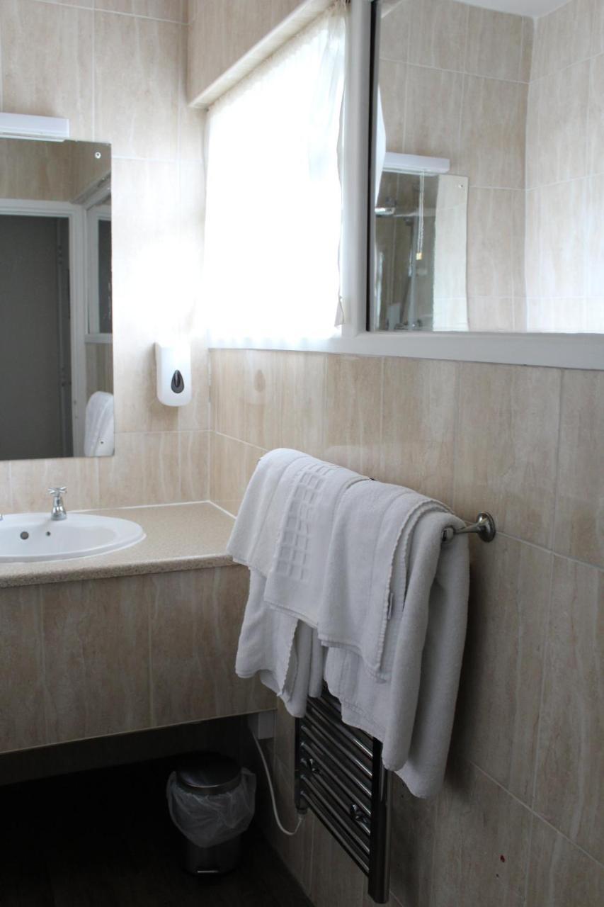 The Town & Country Lodge Dundry 외부 사진